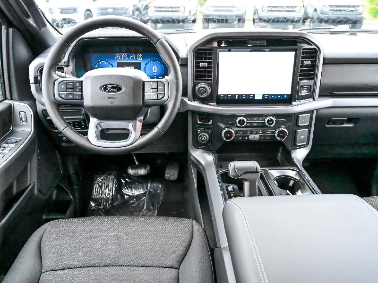 2025 Ford F-150 XLT Photo