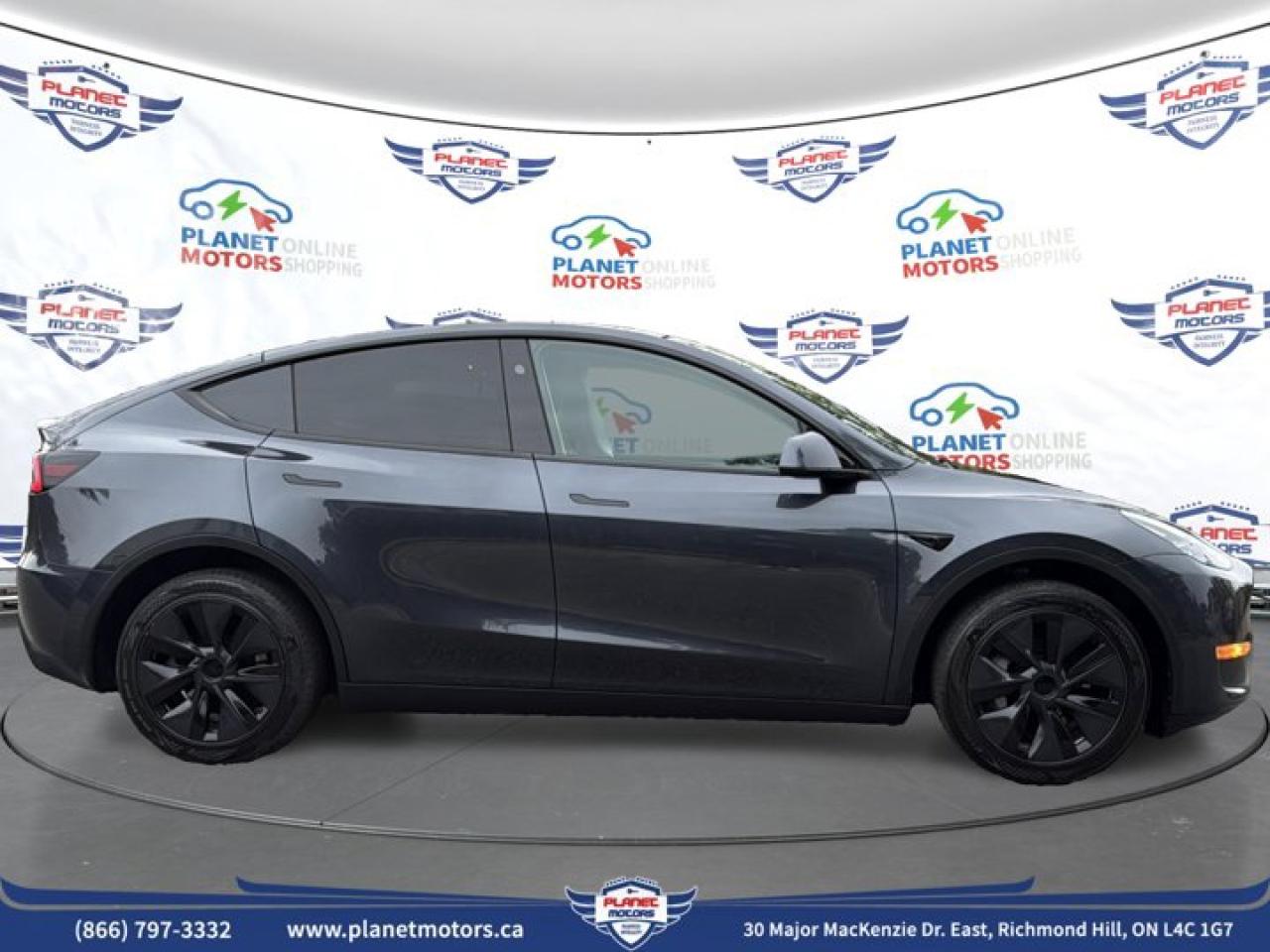 2024 Tesla Model Y LONG RANGE Photo3