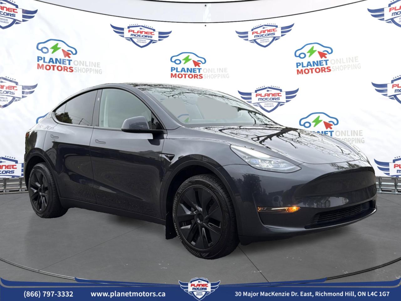 2024 Tesla Model Y LONG RANGE Photo2