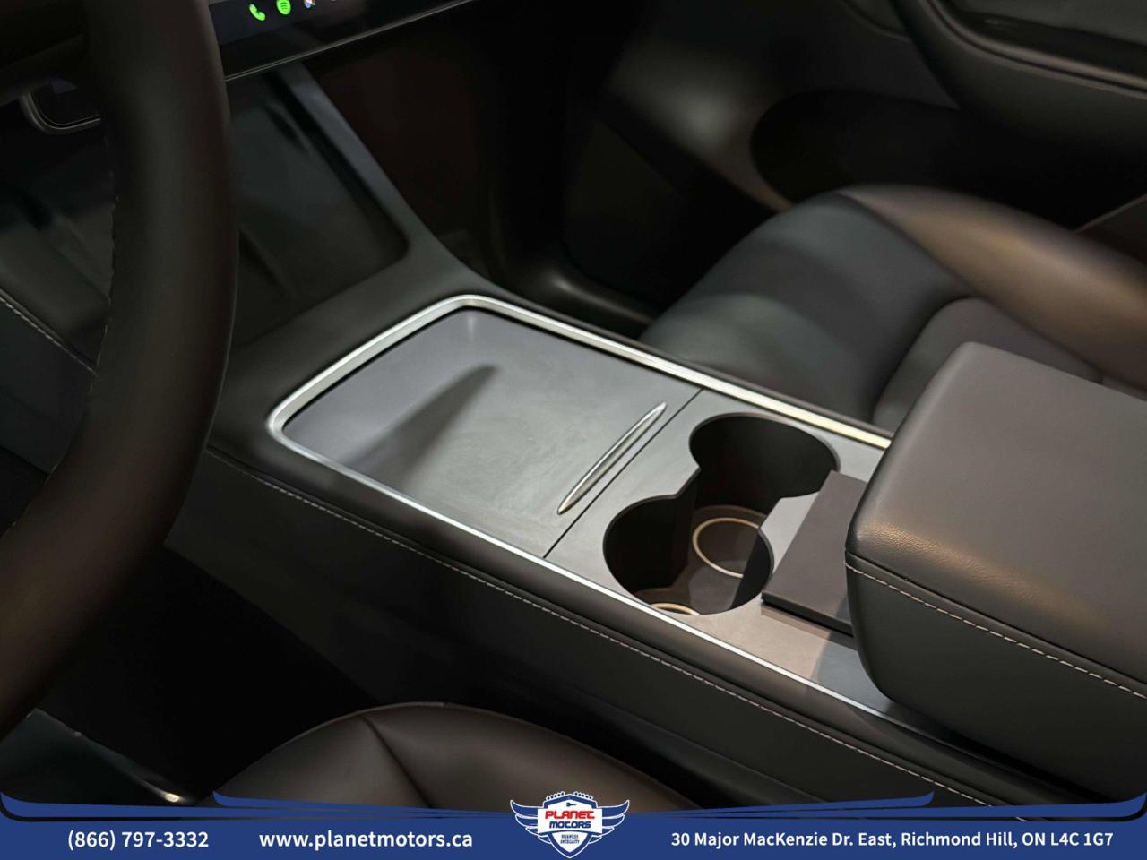 2024 Tesla Model Y LONG RANGE Photo