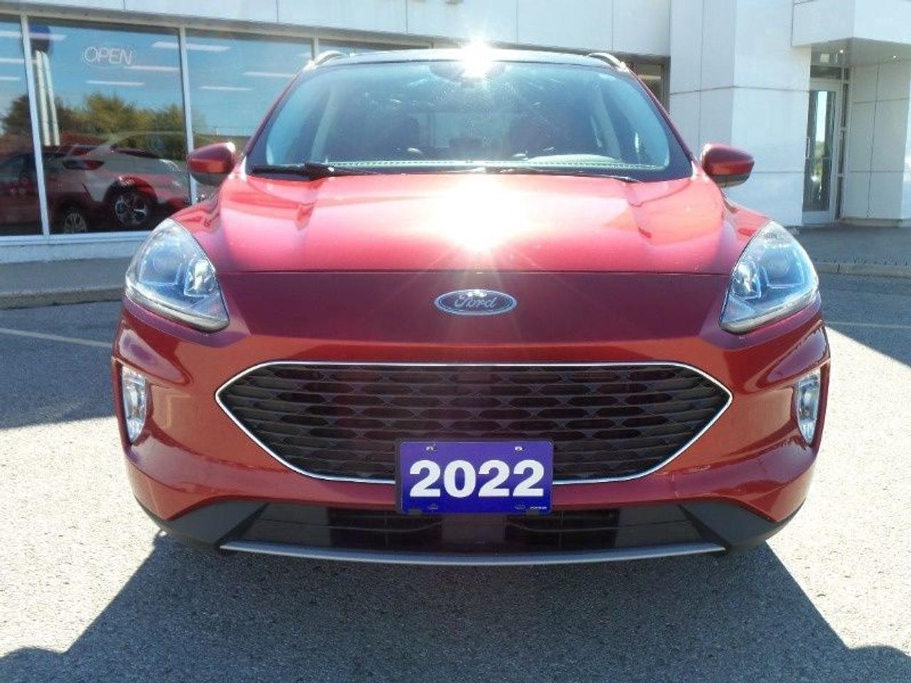 2022 Ford Escape SEL, AWD, LEATHER, PANO ROOF, NAVIGATION! Photo