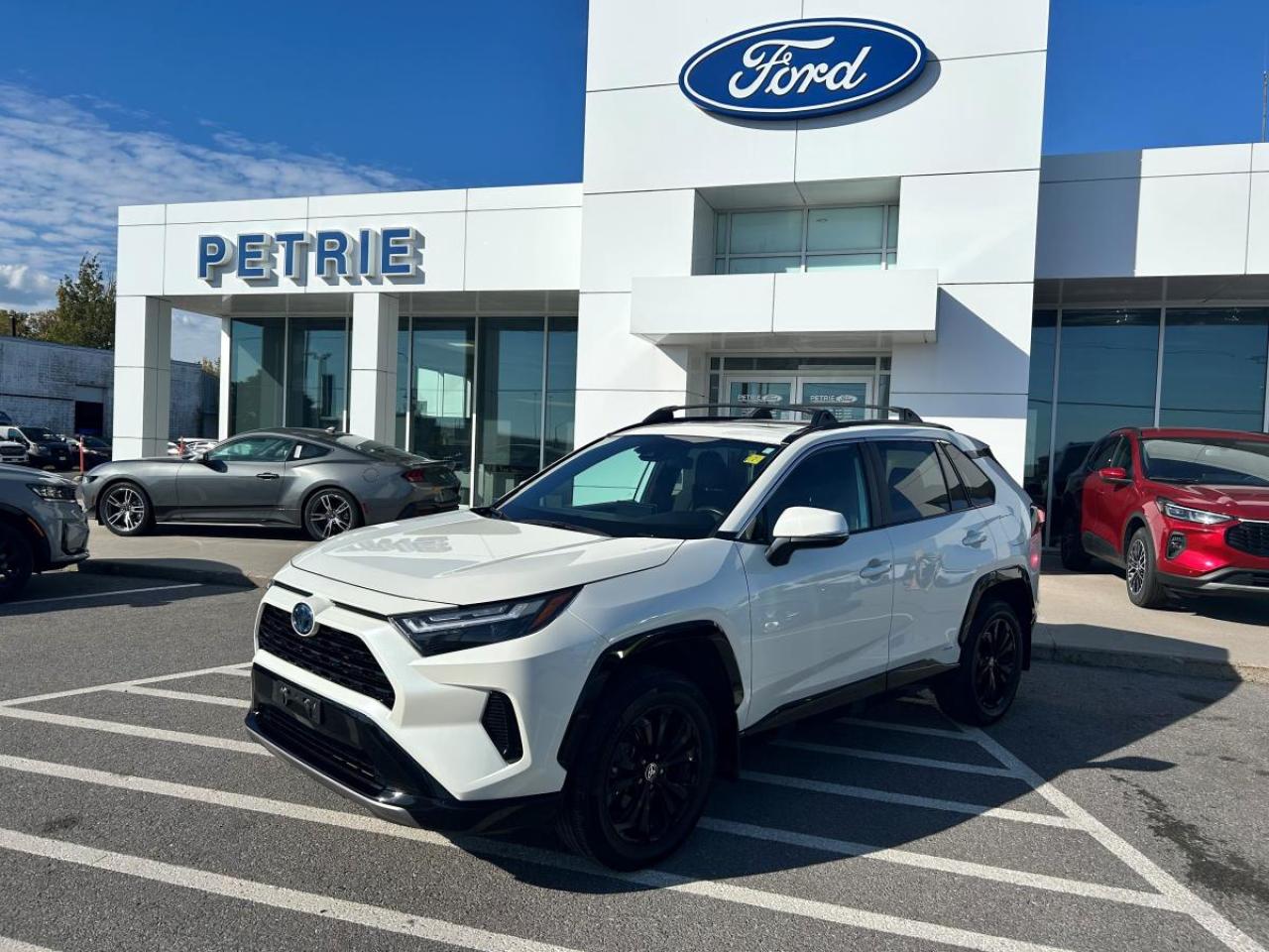 Used 2022 Toyota RAV4 Hybrid SE for sale in Kingston, ON