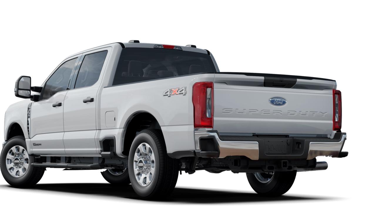 2023 Ford F-350 SuperCrew 4X4 XLT 160"WB 6.7 DIESEL Photo1