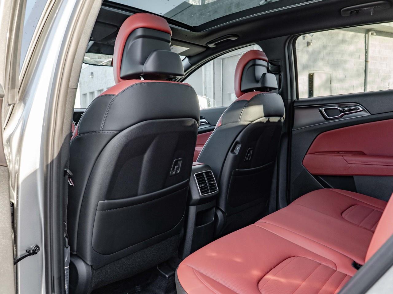 2026 Kia Sportage EX Premium AWD w/Red Interior Photo