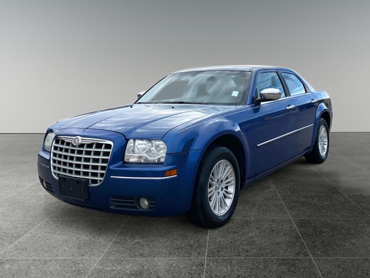 Used 2010 Chrysler 300 Touring for sale in Saskatoon, SK
