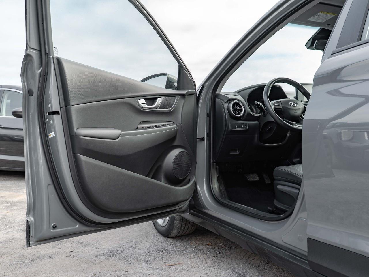 2022 Hyundai KONA 2.0L Preferred AWD w/Sun & Leather Package Photo