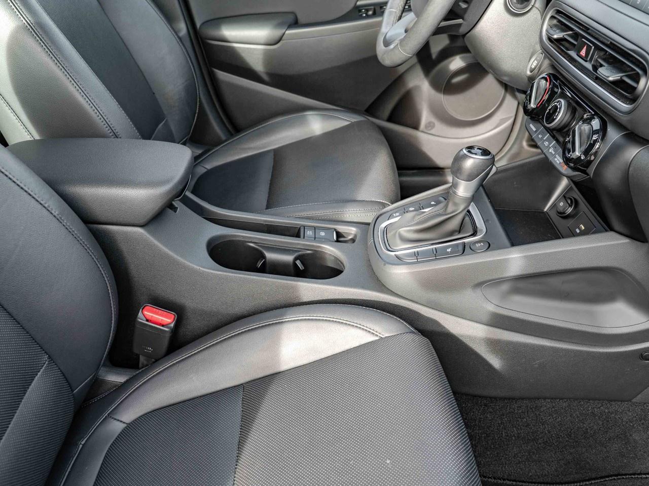 2022 Hyundai KONA 2.0L Preferred AWD w/Sun & Leather Package Photo