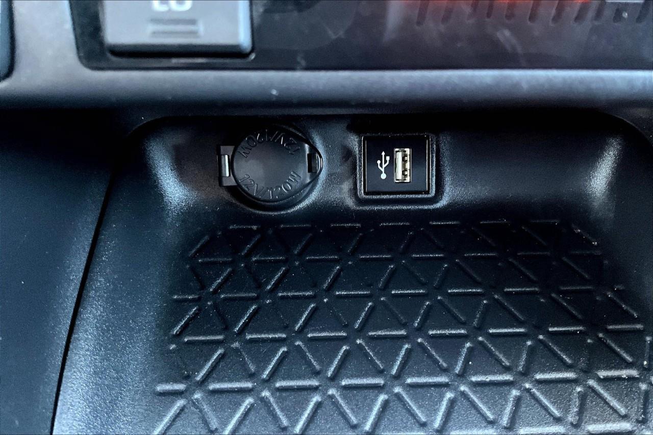 2024 Toyota RAV4 LE Photo