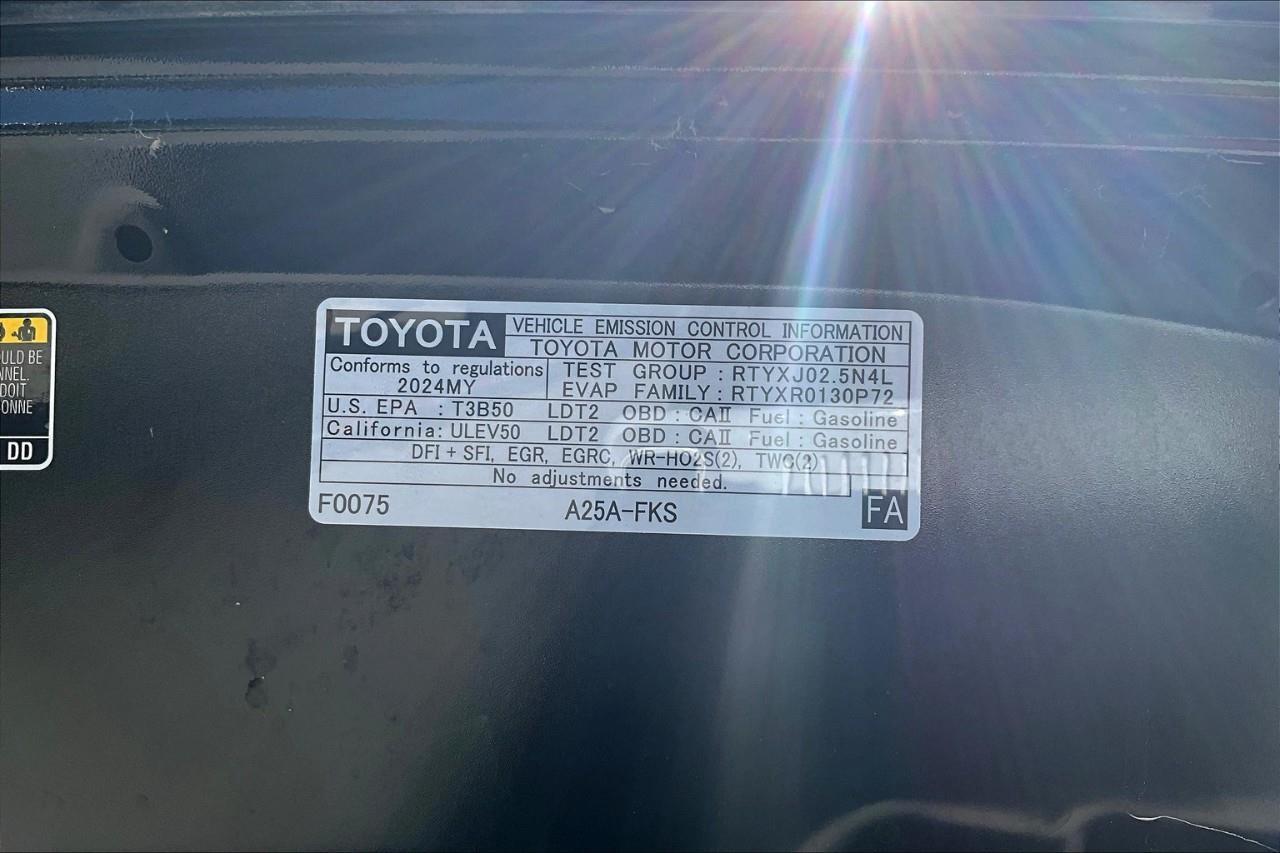 2024 Toyota RAV4 LE Photo