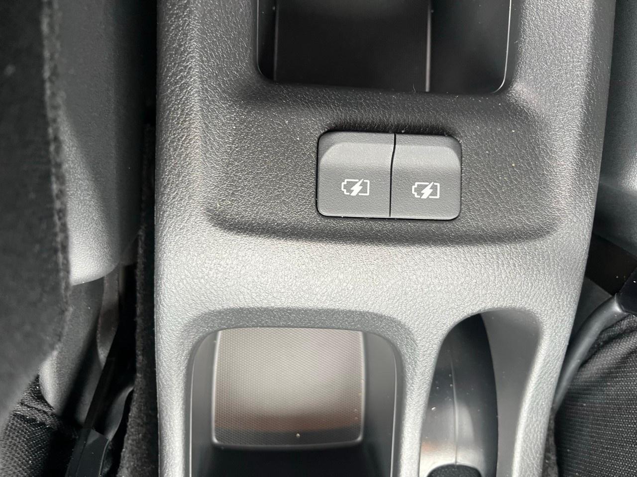 2025 Nissan Kicks Play S FWD Photo