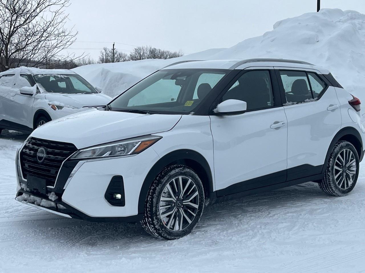 2025 Nissan Kicks Play SV FWD Photo