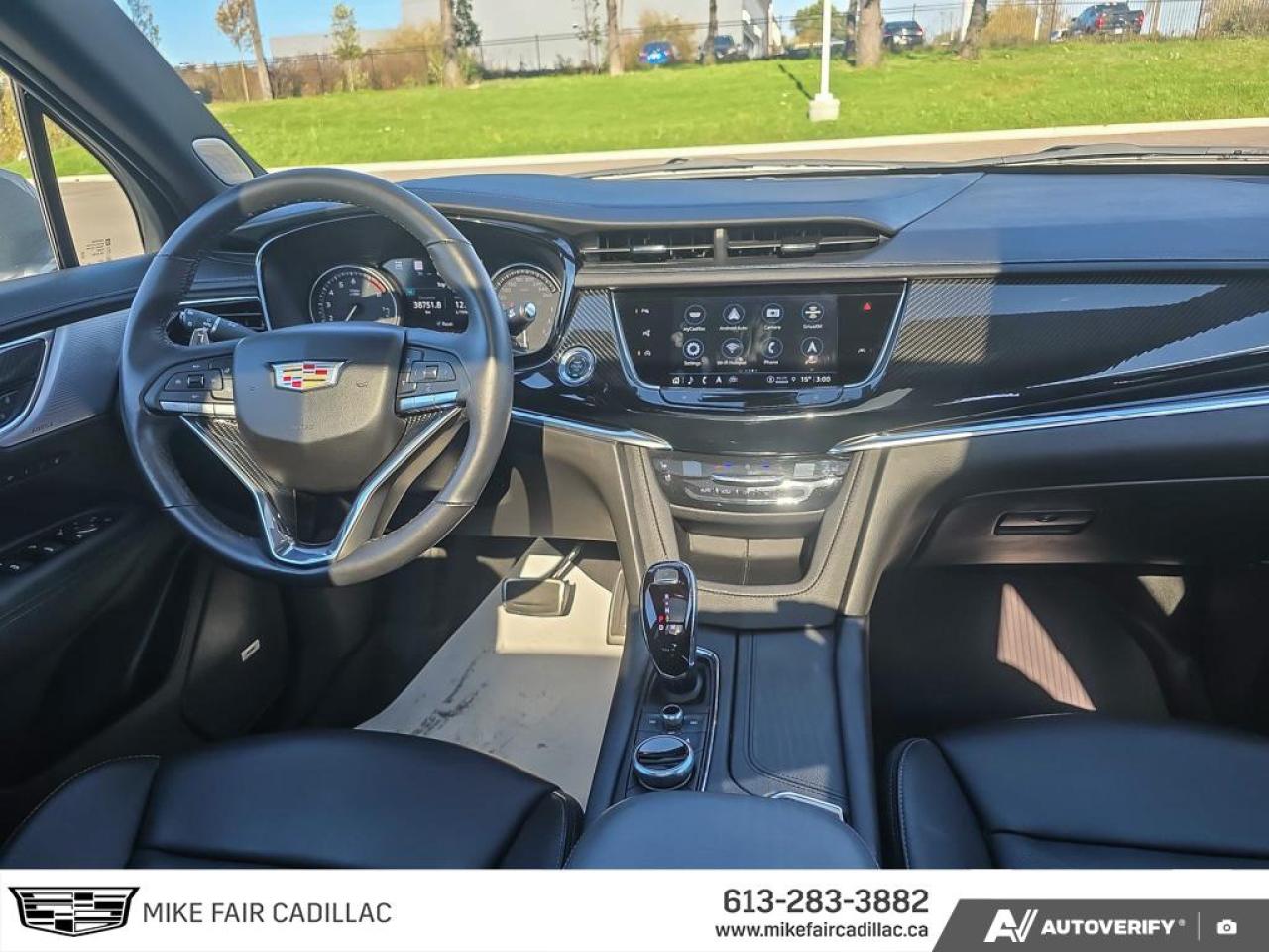 2024 Cadillac XT6 Sport AWD,power sunroof,heated/vented front seats,heated steering,HDsurround vision.remote start Photo