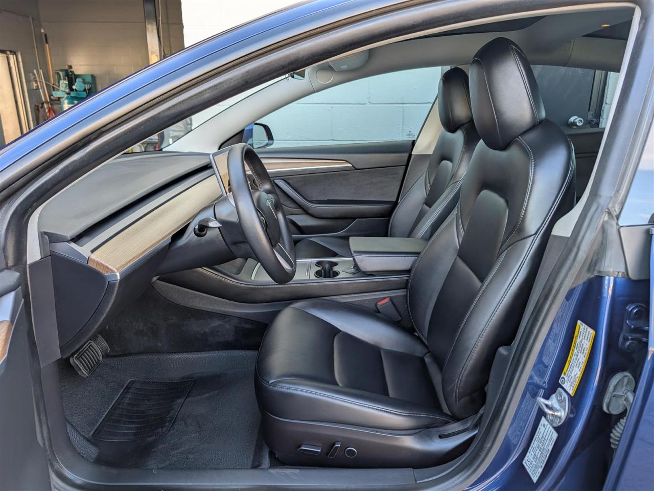 2022 Tesla Model 3 STANDARD