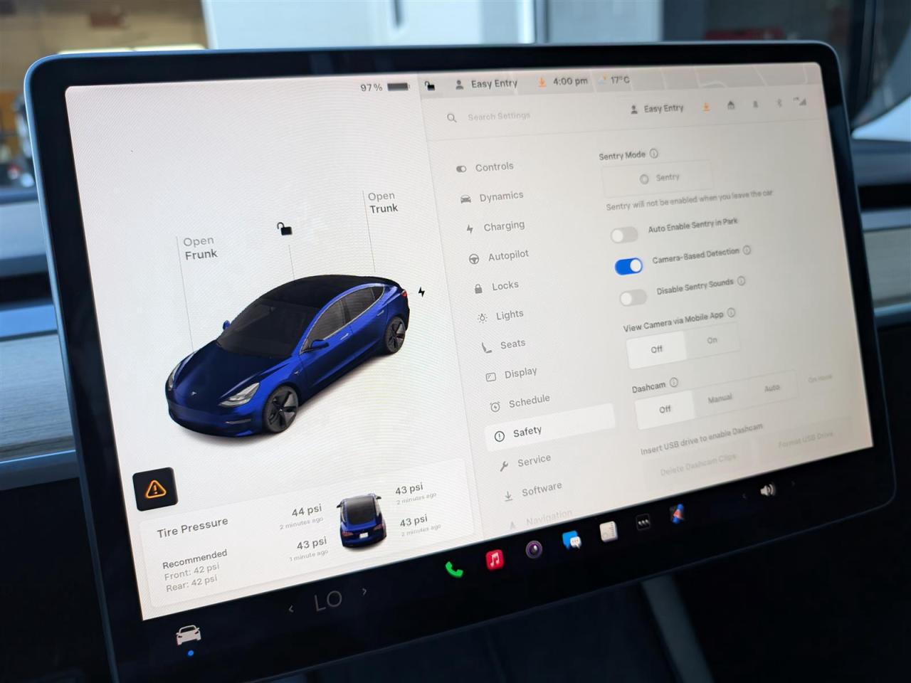 2022 Tesla Model 3 STANDARD