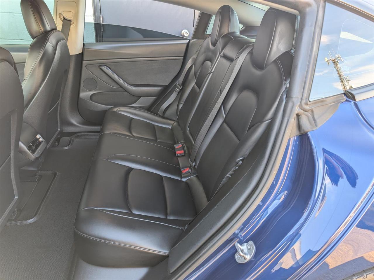 2022 Tesla Model 3 STANDARD