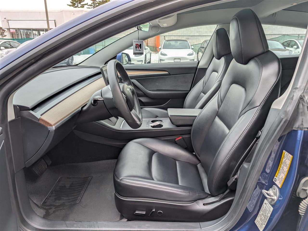 2023 Tesla Model 3 STANDARD Photo