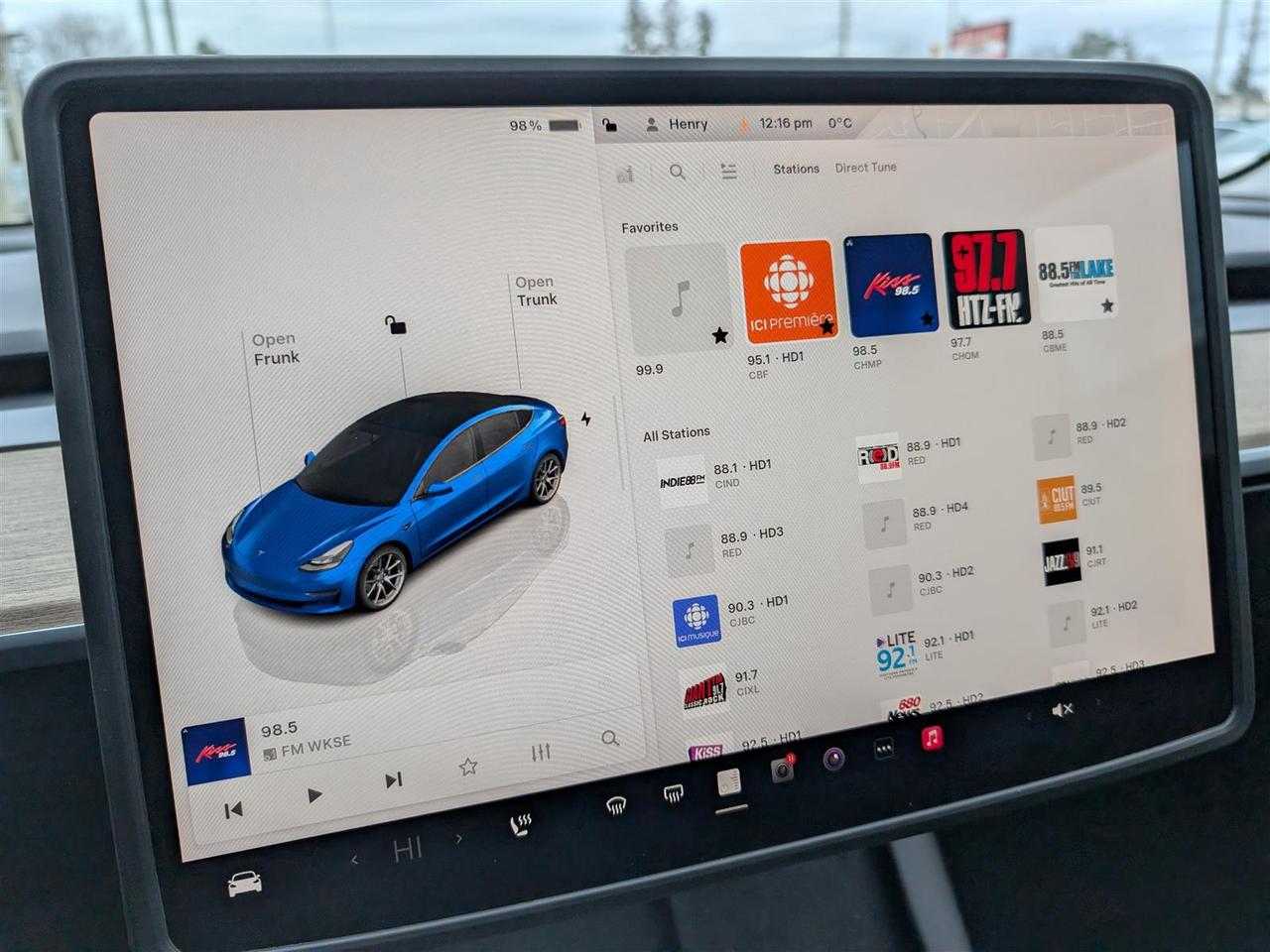 2023 Tesla Model 3 STANDARD Photo