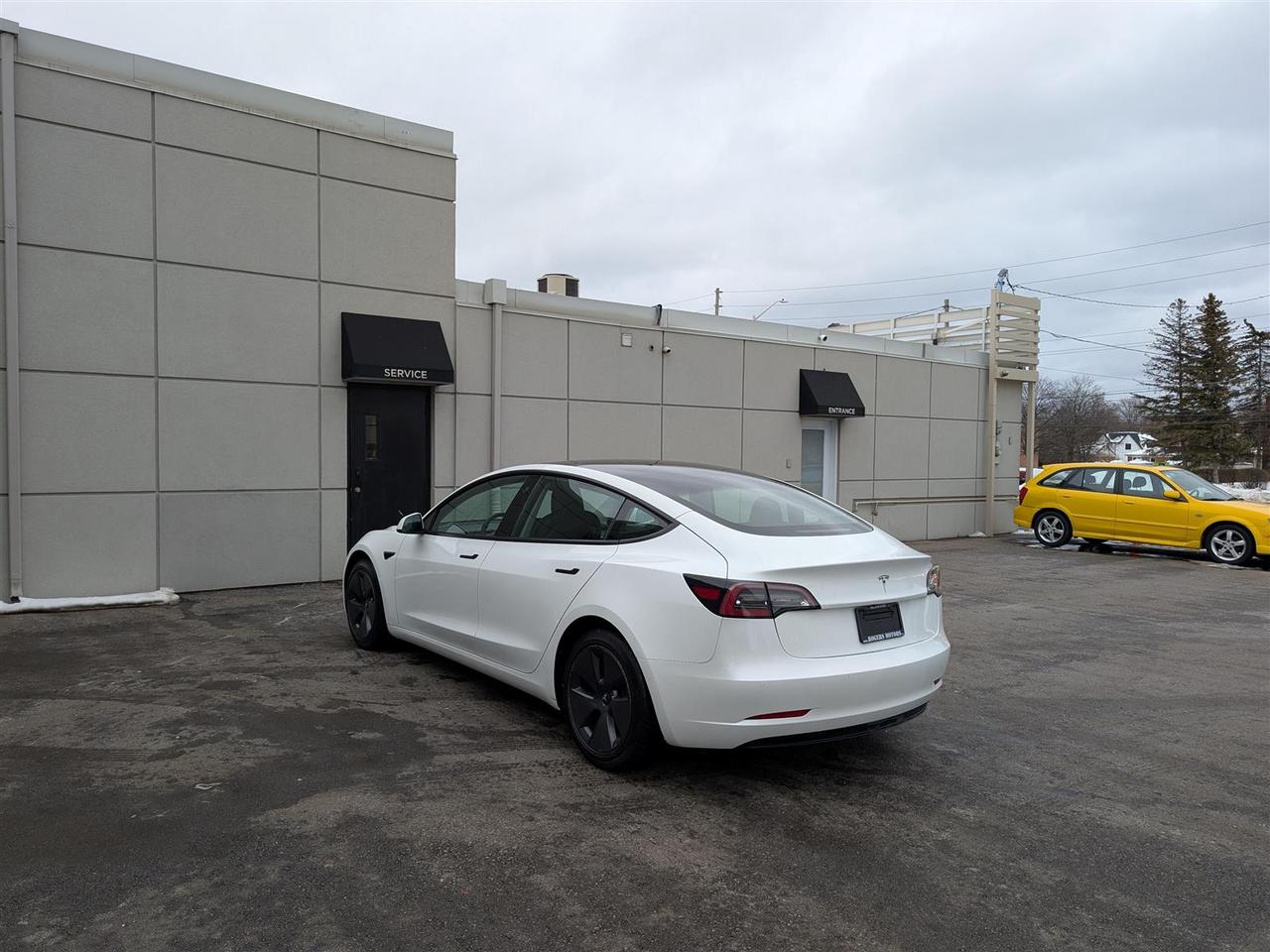 2021 Tesla Model 3 STANDARD RANGE PLUS Photo