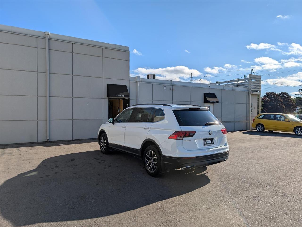 2020 Volkswagen Tiguan 4MOTION - LEATHER - HTD SEATS - TECH FEATS Photo2