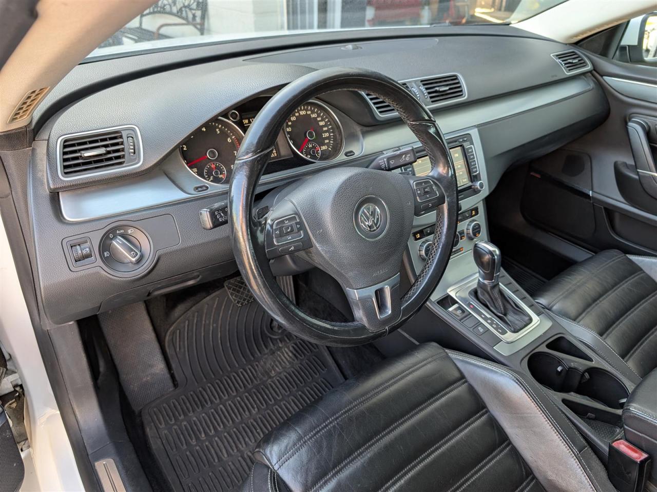 2013 Volkswagen Passat CC HIGHLINE - NAVI - SUNROOF - LEATHER