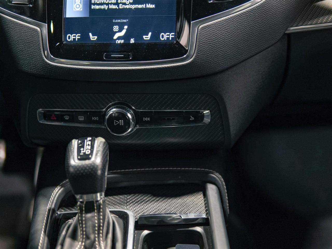 2018 Volvo XC90 ** SALE PENDING BY TANNYA  ** Photo