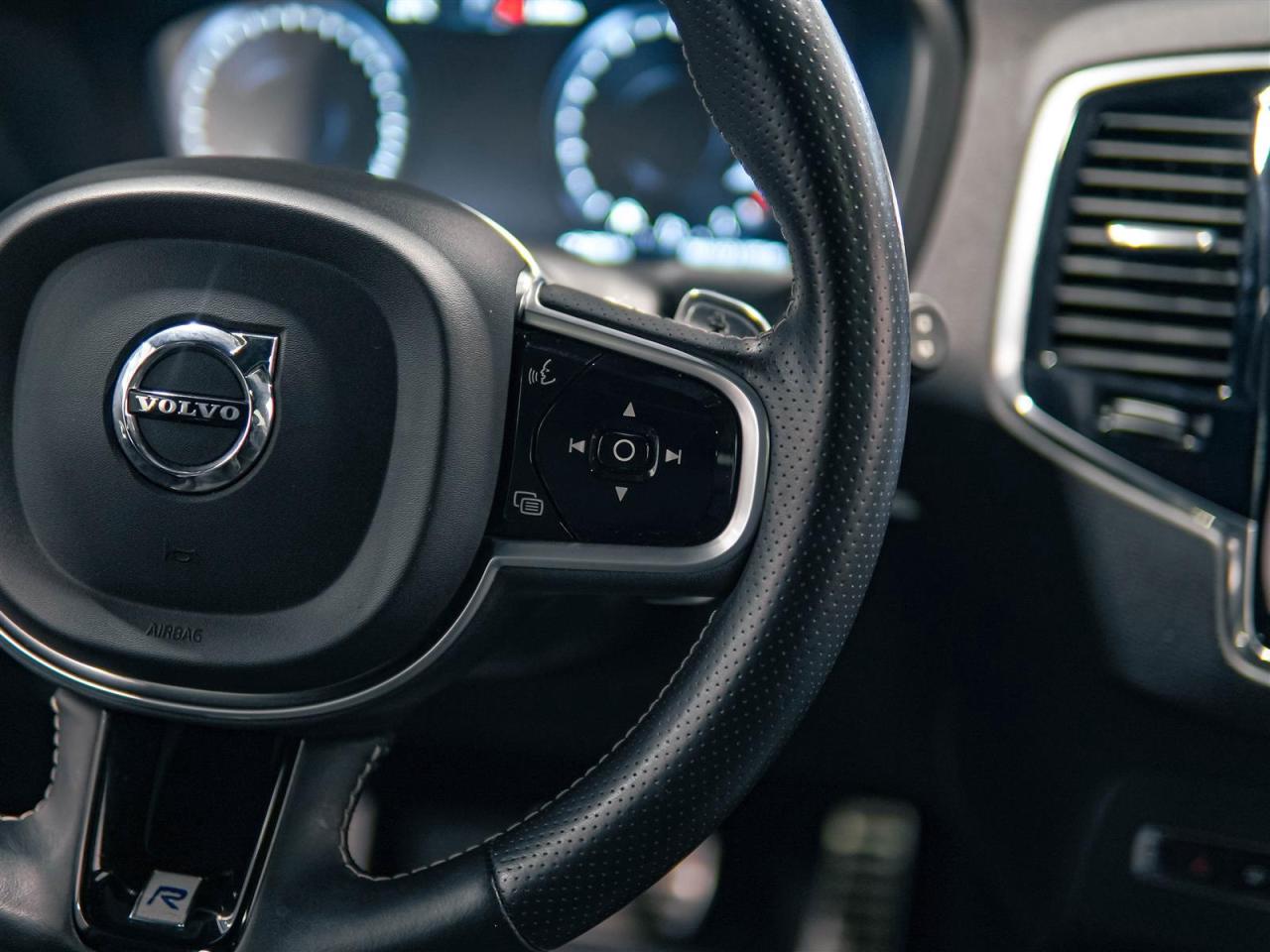 2018 Volvo XC90 ** SALE PENDING BY TANNYA  ** Photo