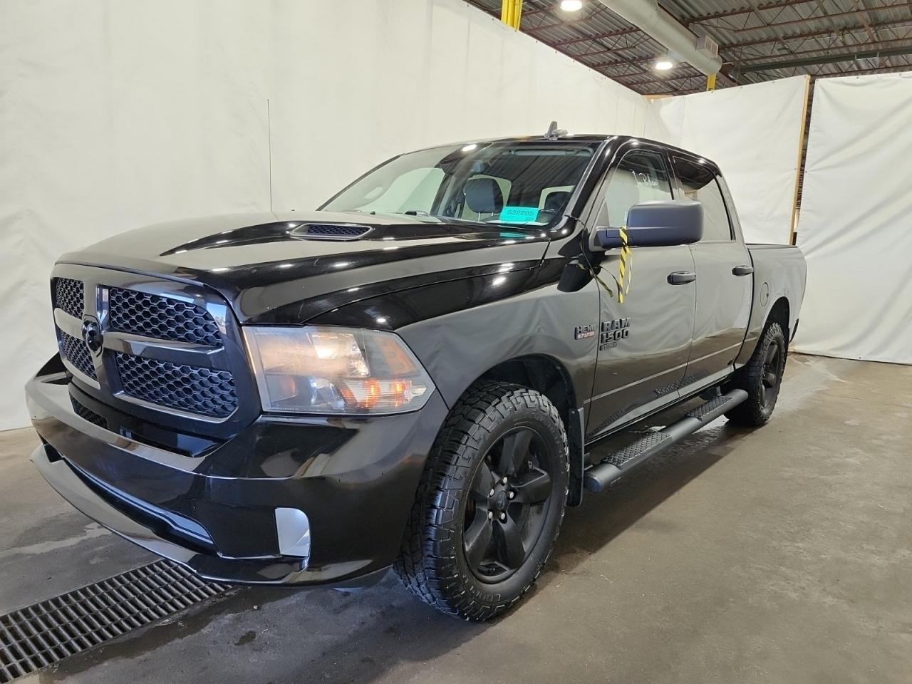 Used 2021 RAM 1500 EXPRESS CREW | 4X4 | 5.7 HEMI V8 | NIGHT PKG for sale in Kitchener, ON