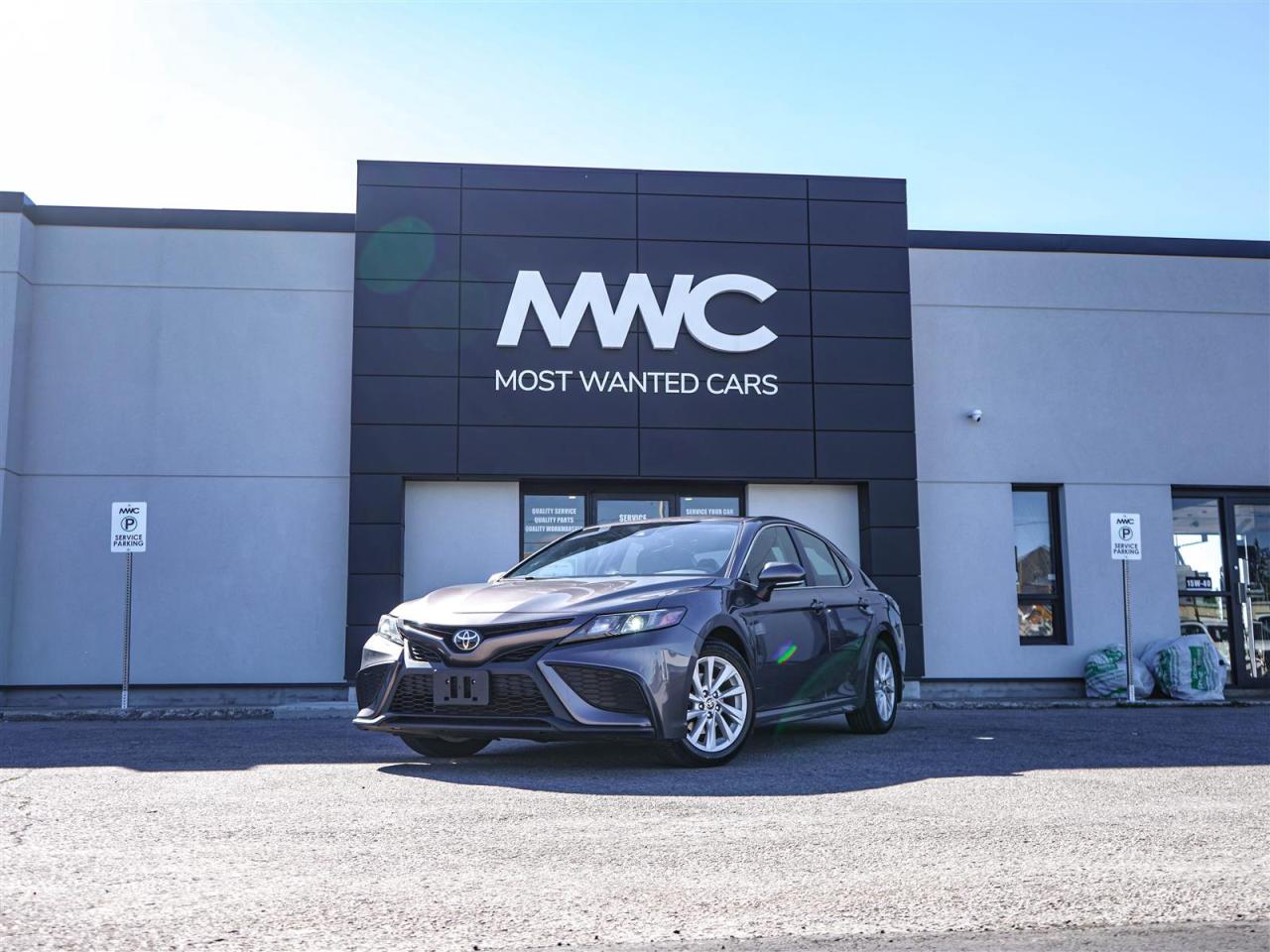 Used 2022 Toyota Camry SE | LEATHER | NO ACCIDENTS | APP CONNECT for sale in Kitchener, ON