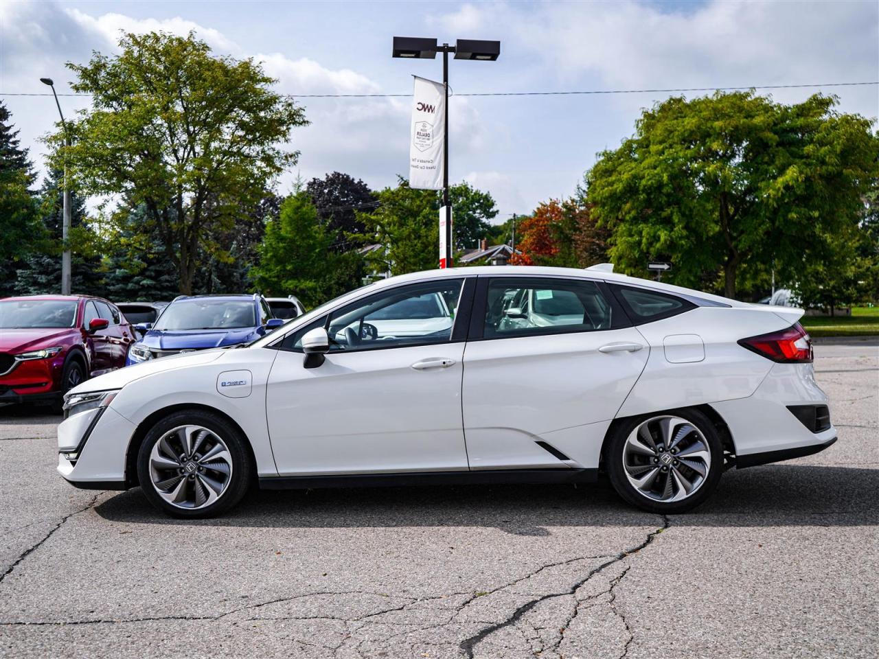 2019 Honda Clarity Plug-In Hybrid HEATED SEATS | CAMERA | 12 SERVICE RECORDS Photo