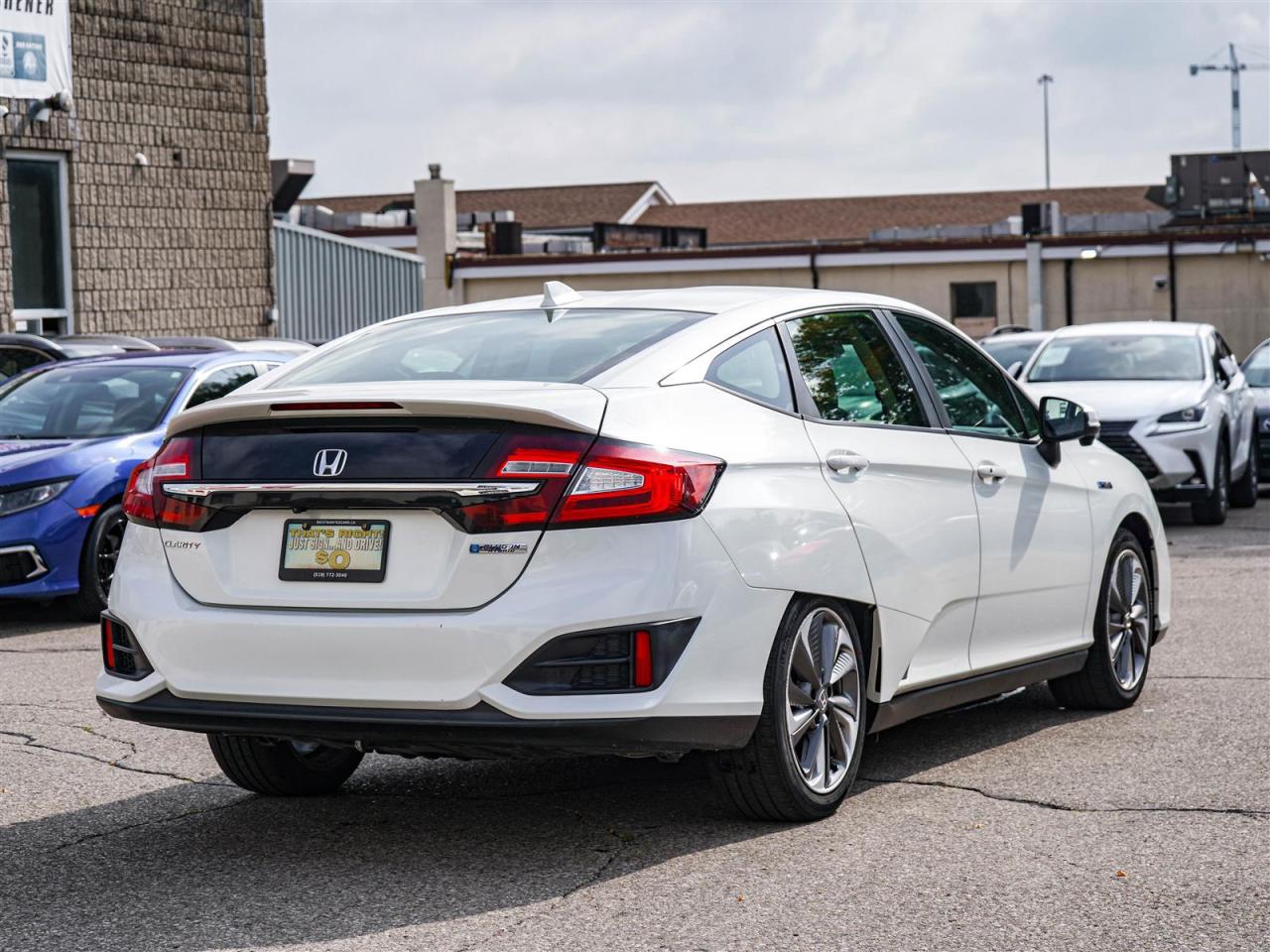 2019 Honda Clarity Plug-In Hybrid HEATED SEATS | CAMERA | 12 SERVICE RECORDS Photo
