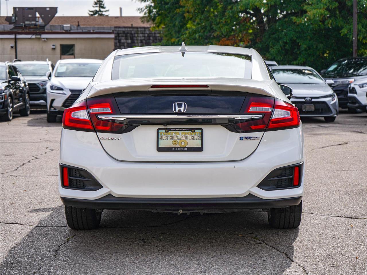 2019 Honda Clarity Plug-In Hybrid HEATED SEATS | CAMERA | 12 SERVICE RECORDS Photo