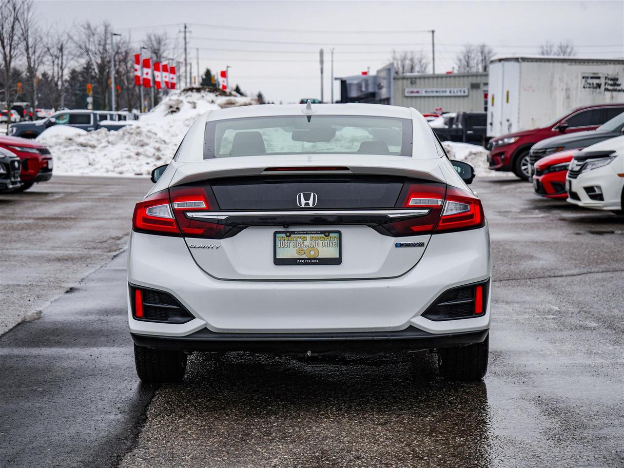 2019 Honda Clarity Plug-In Hybrid HEATED SEATS | CAMERA | 12 SERVICE RECORDS Photo