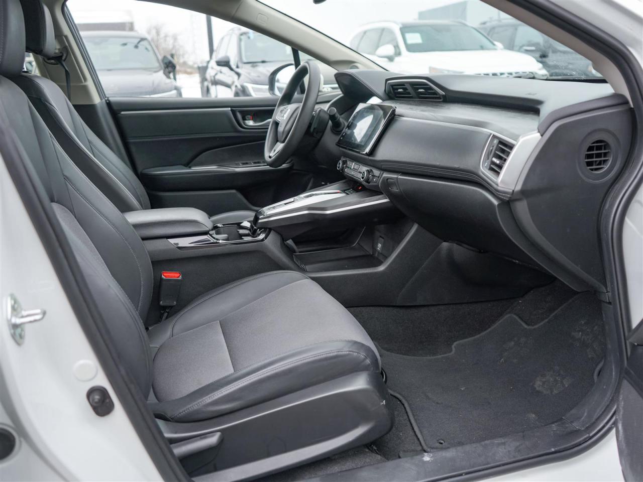 2019 Honda Clarity Plug-In Hybrid HEATED SEATS | CAMERA | 12 SERVICE RECORDS Photo