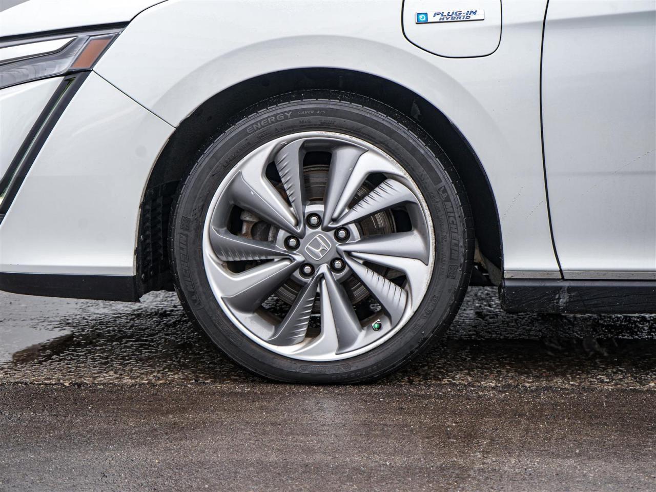 2019 Honda Clarity Plug-In Hybrid HEATED SEATS | CAMERA | 12 SERVICE RECORDS Photo