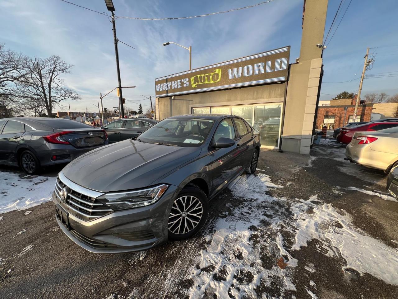 OUR VEHICLES COME FULLY CERTIFIED AT NO EXTRA COST,FINANCING AVAILABLE AS LOW AS 7.20% ON APPROVED CREDIT ON MOST VEHICLES, COME BY IN PERSON OR BY TRUSTED AND EASY ONLINE APPLICATION. **WE ARE A PROUD MEMEBER OF UCDA ** ONLINE CREDIT APPLICATION https://creditonline.dealertrack.ca/Web/Default.aspx?Token=e7618860-8f22-4e62-b461-0747bd7df710&Lang=en ***7 MONTH/11000 km POWERTRAIN WARRANTY WITH A $1000. PER CLAIM LIMIT INCLUDED IN THE ADVERTISED PRICE.*** PREVIOUS DAILY RENTAL. <br/>