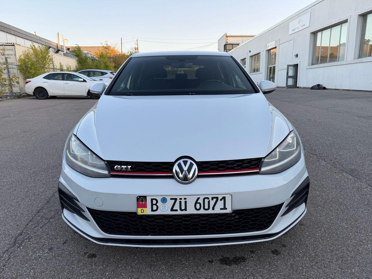 2018 Volkswagen GTI 5-door DSG - Photo #2