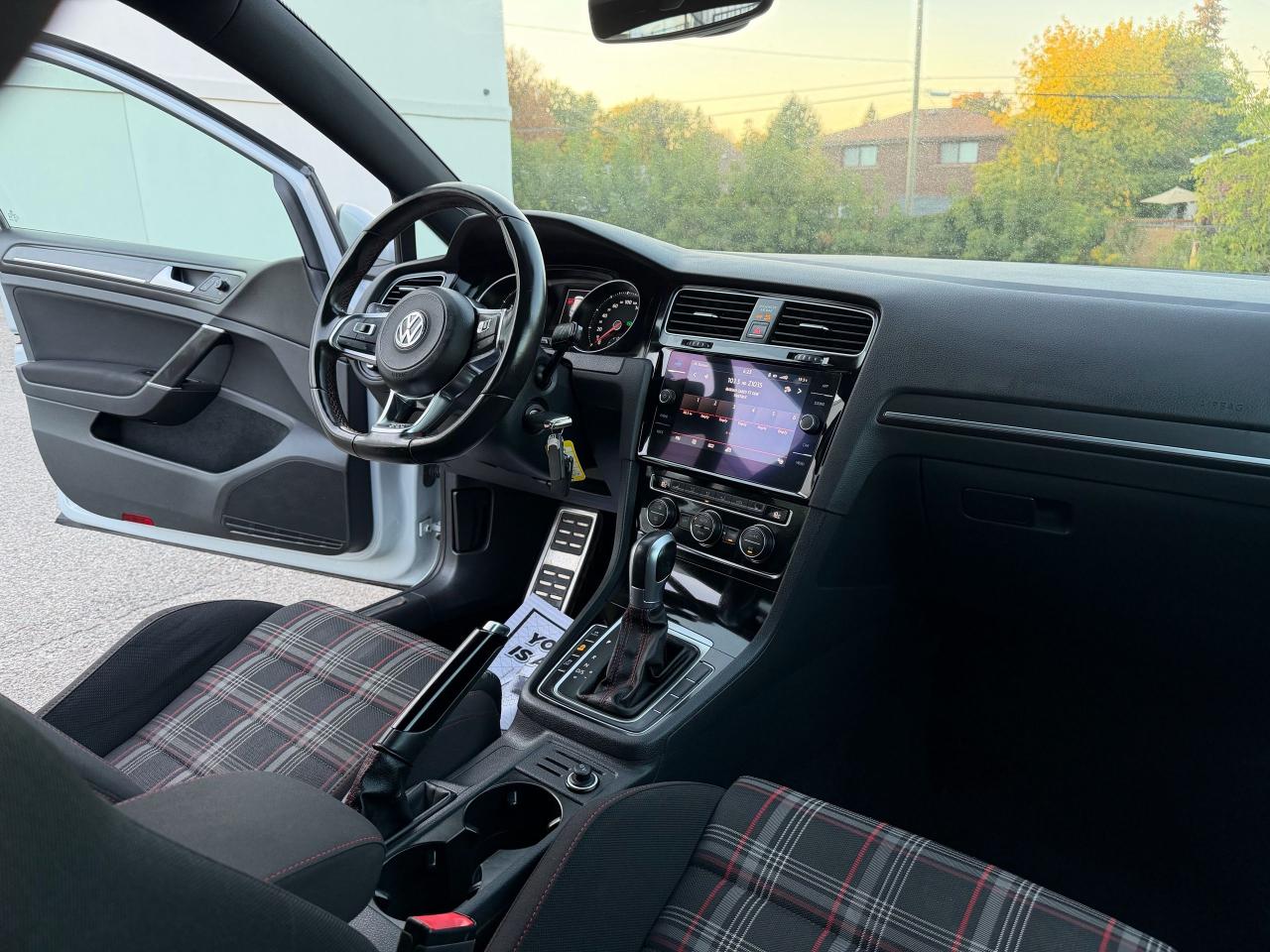 2018 Volkswagen GTI 5-door DSG - Photo #15