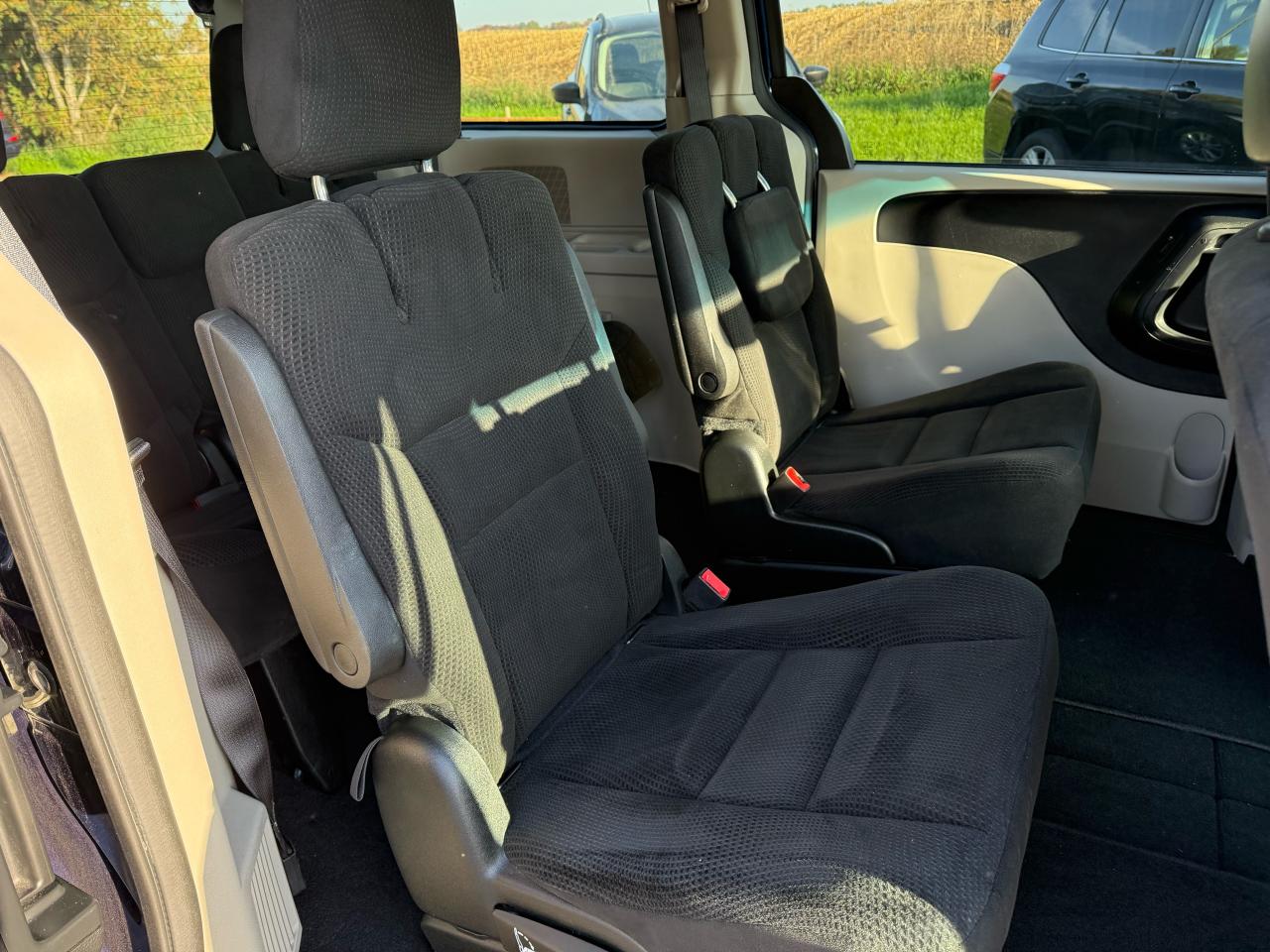 2017 Dodge Grand Caravan SXT STOWNGO - Photo #14