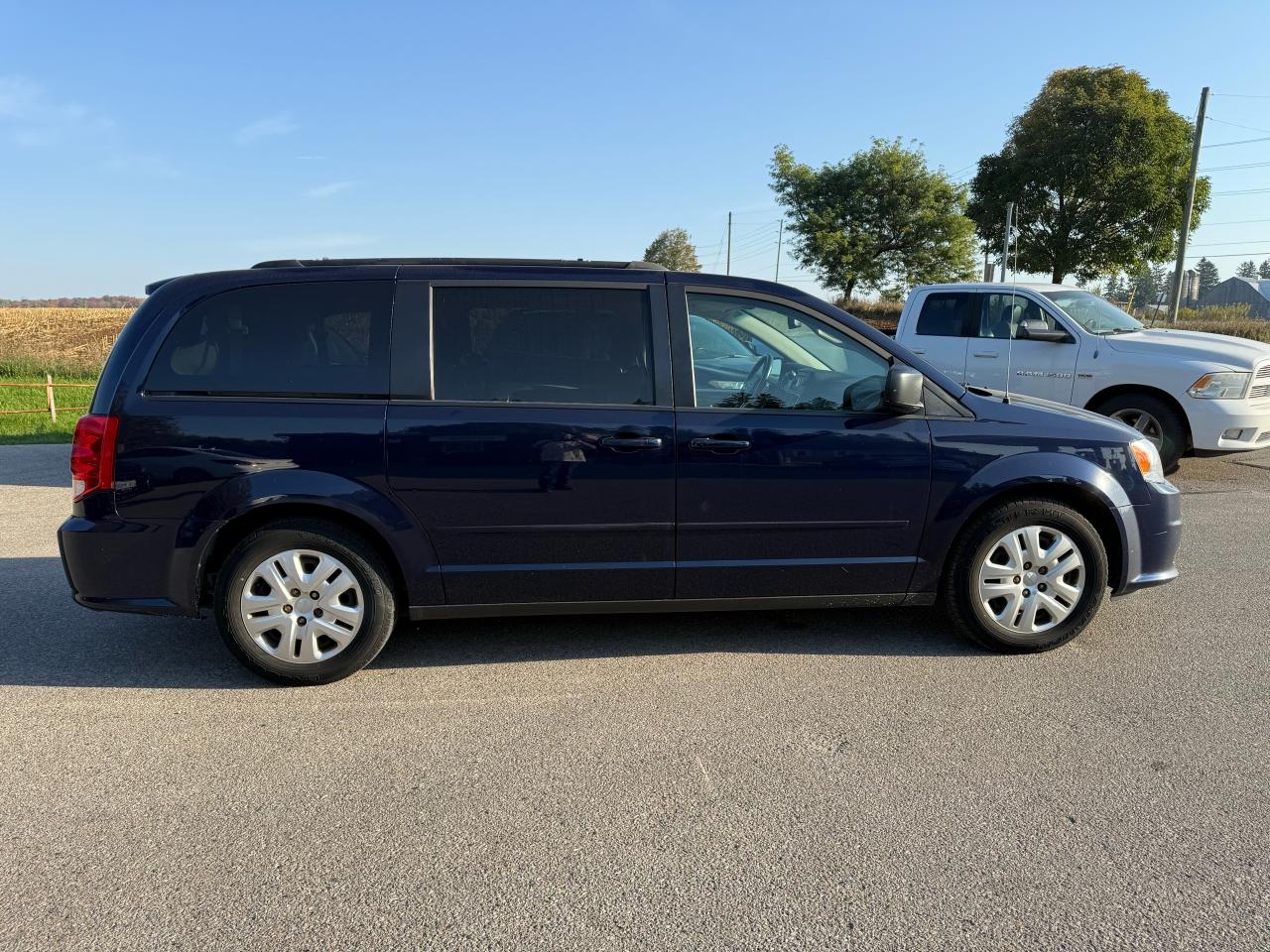 2017 Dodge Grand Caravan SXT STOWNGO - Photo #13