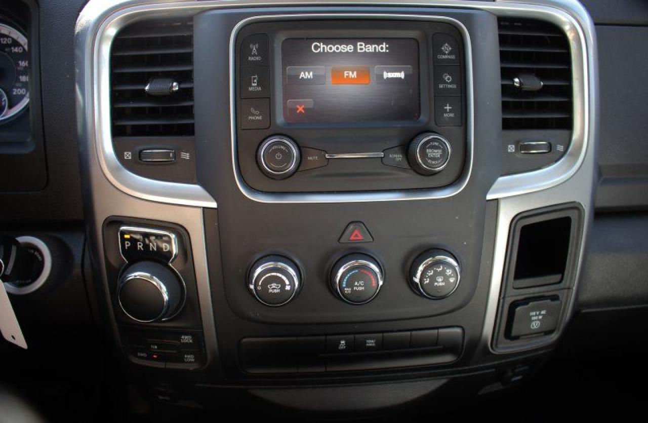 2023 RAM 1500 Classic SLT*4x4*Hemi*Six Seats*Bluetooth*Rear Cam*Boxliner - Photo #22