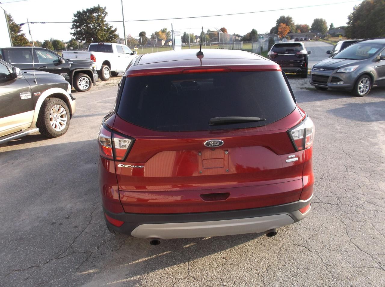 2017 Ford Escape SE - Photo #4