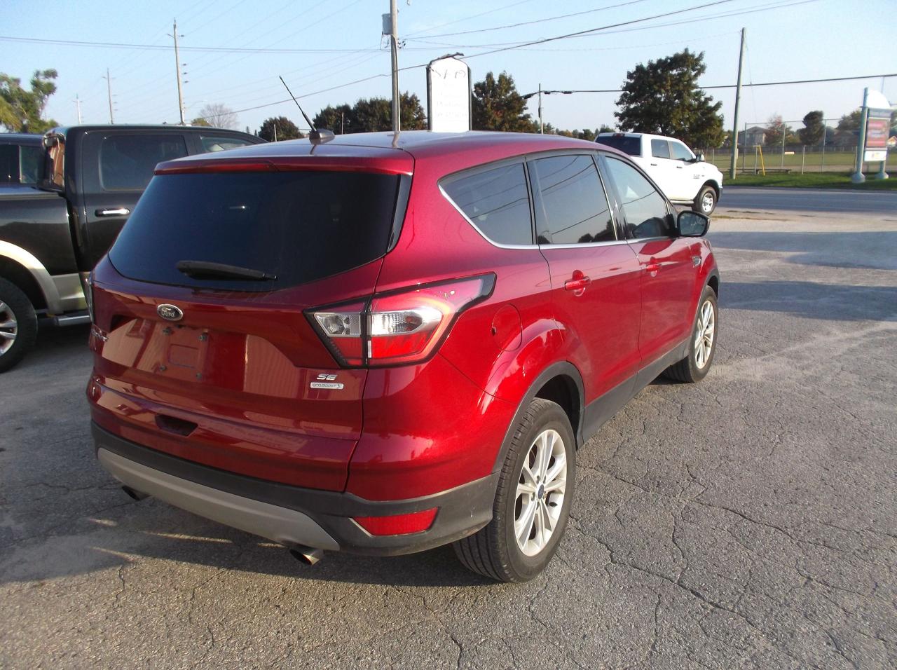 2017 Ford Escape SE - Photo #5