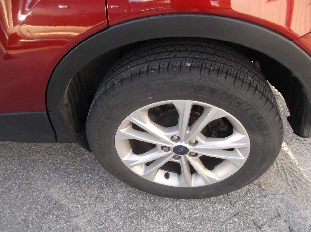 2017 Ford Escape SE - Photo #9