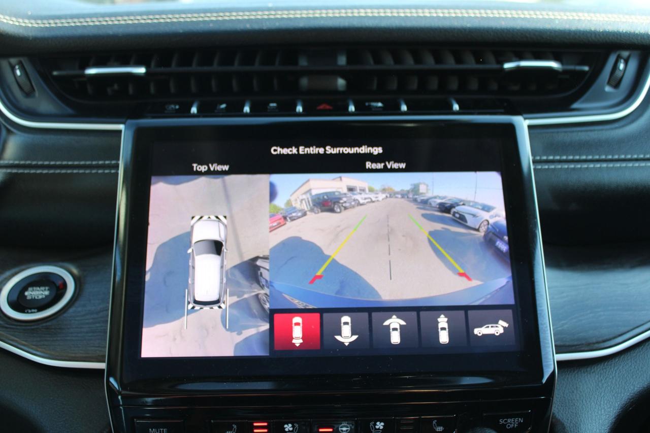 2023 Jeep Grand Cherokee L Limited 4x4 - Photo #8