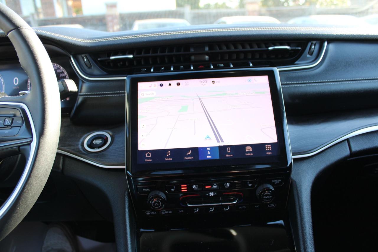 2023 Jeep Grand Cherokee L Limited 4x4 - Photo #19
