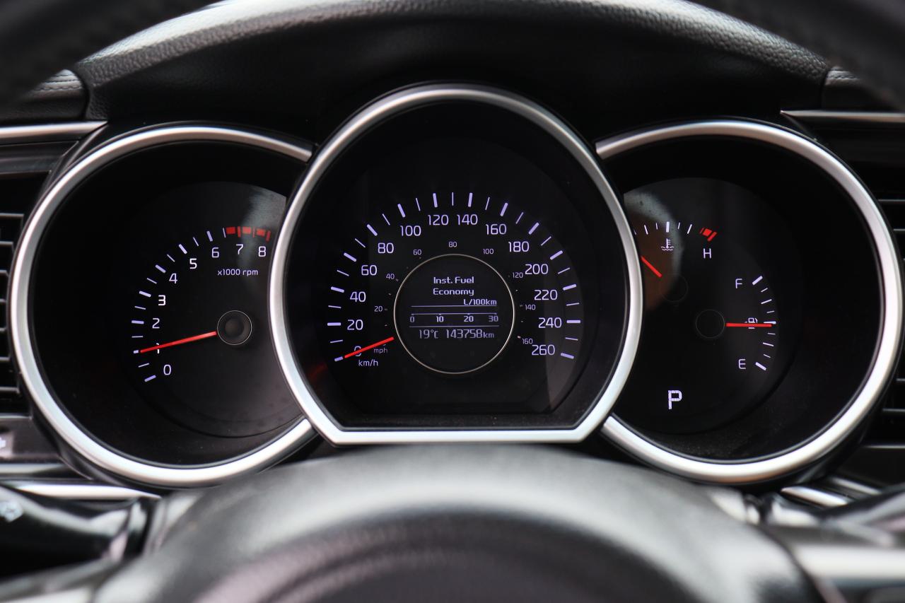 2015 Kia Optima EX | Leather | Pano Roof | Cam | Heated Seats ++ Photo