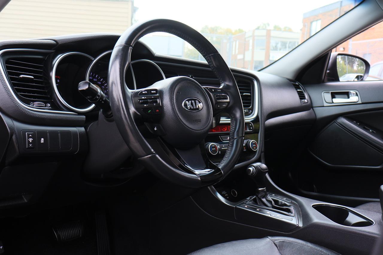 2015 Kia Optima EX | Leather | Pano Roof | Cam | Heated Seats ++ Photo