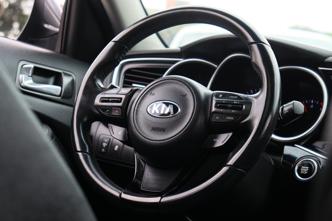 2015 Kia Optima EX | Leather | Pano Roof | Cam | Heated Seats ++ Photo