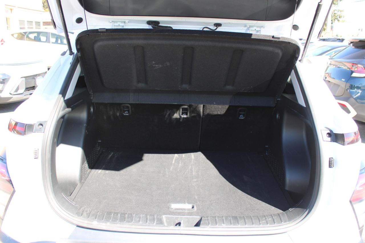 2024 Hyundai KONA 2.0L Preferred AWD w/Trend Package - Photo #11