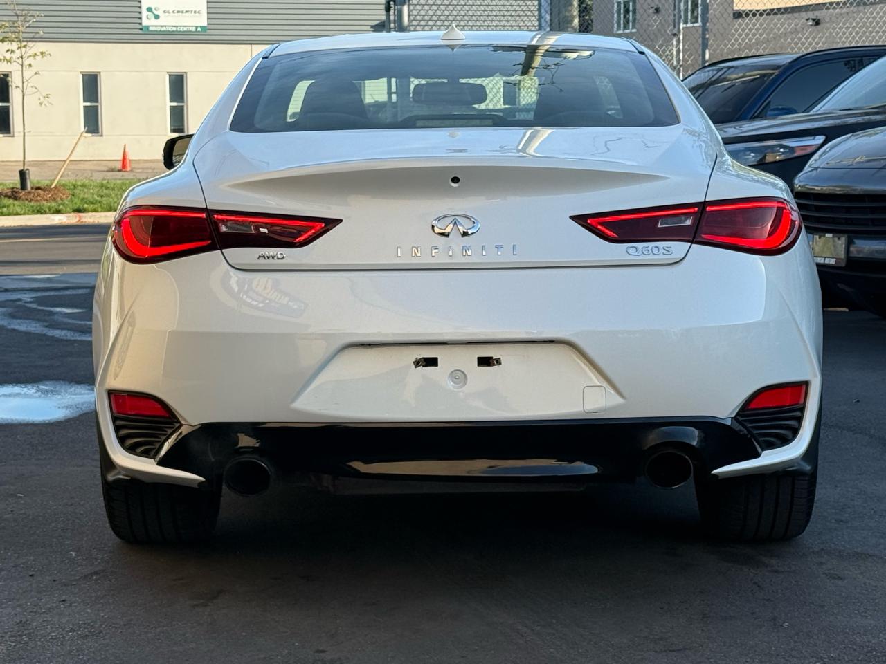 2018 Infiniti Q60 3.0t Sport Photo3